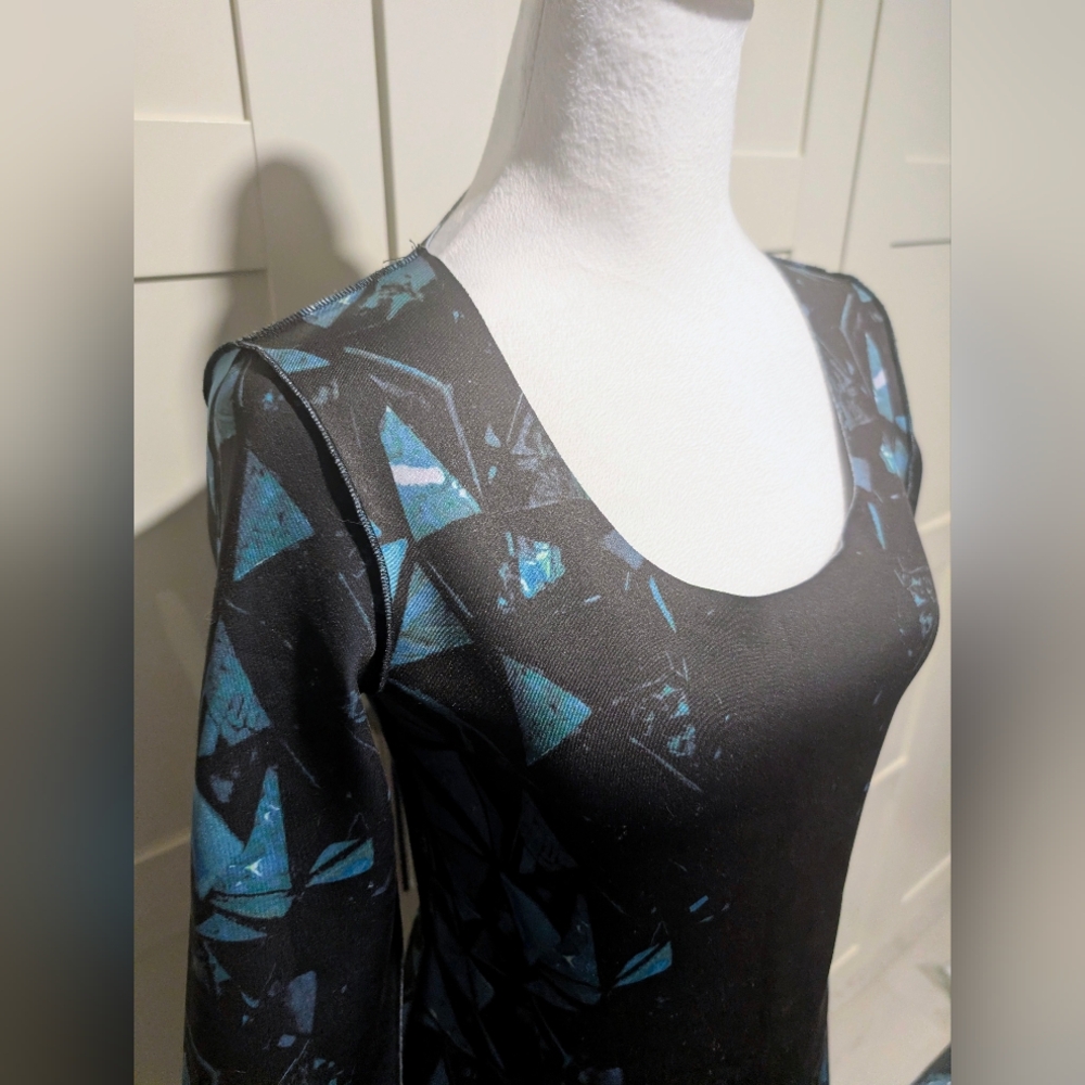 Animapop -M- Photoprint Reversible Longsleeve Lazer Cut Scuba Dress - Picture 6 of 11